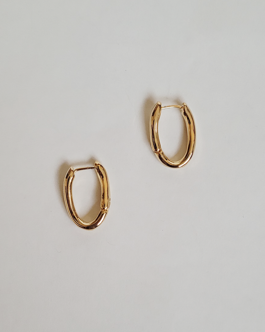 brinco argola slim dourada