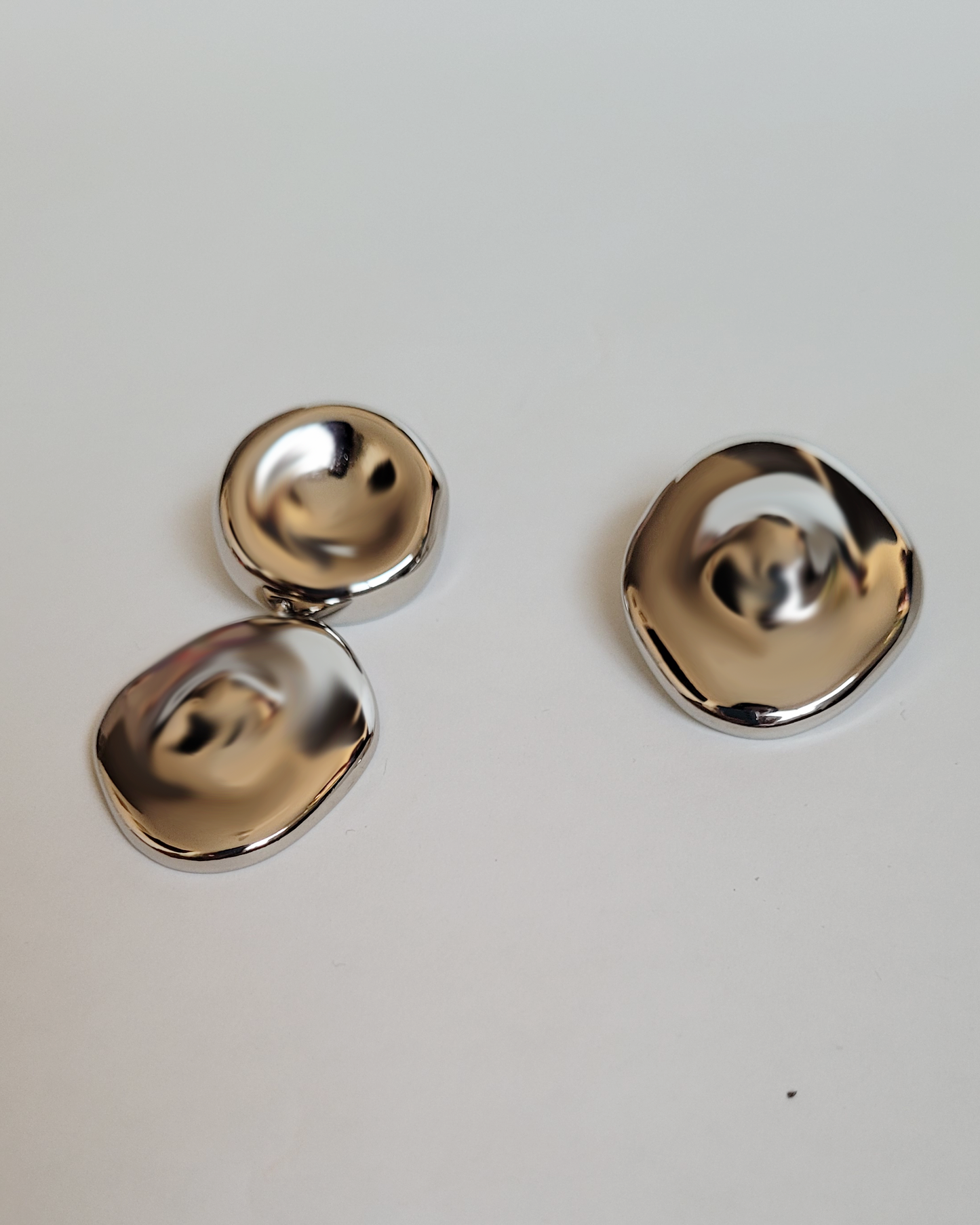 brincão orgânico assimétrico prata