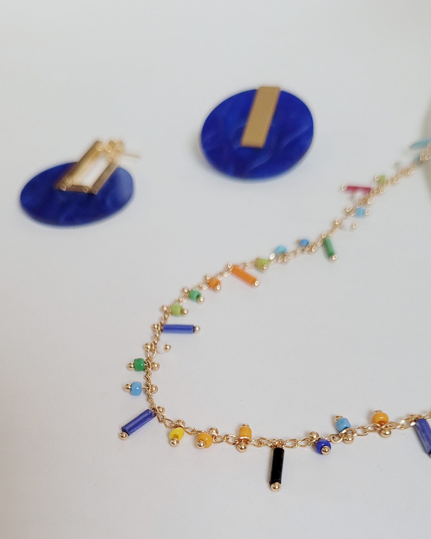 colar coloridinho basic