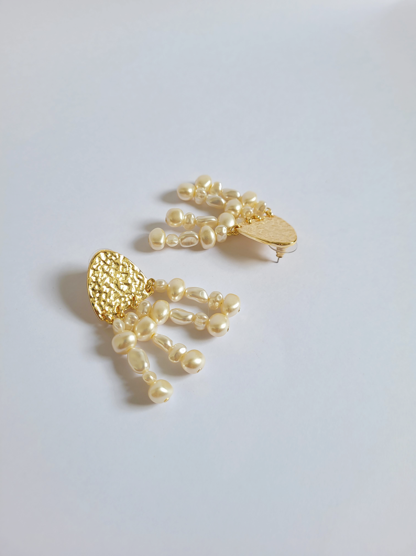 brinco geométrico pérola