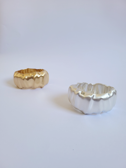 bracelete texturizado escovado prateado