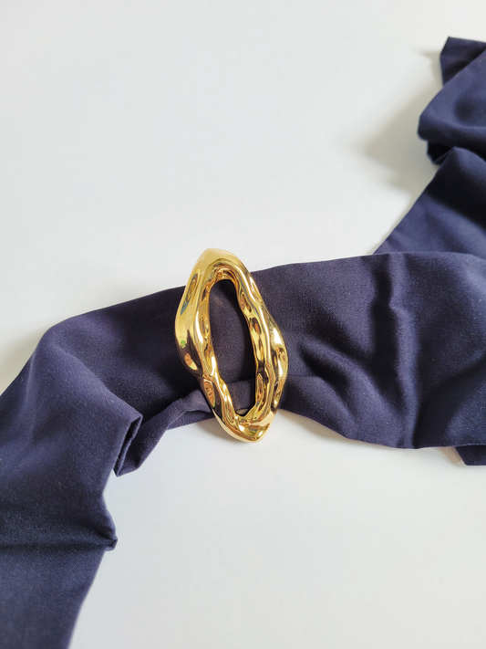 colar lenço orgânico marinho com dourado