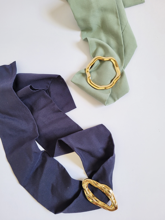 colar lenço orgânico marinho com dourado