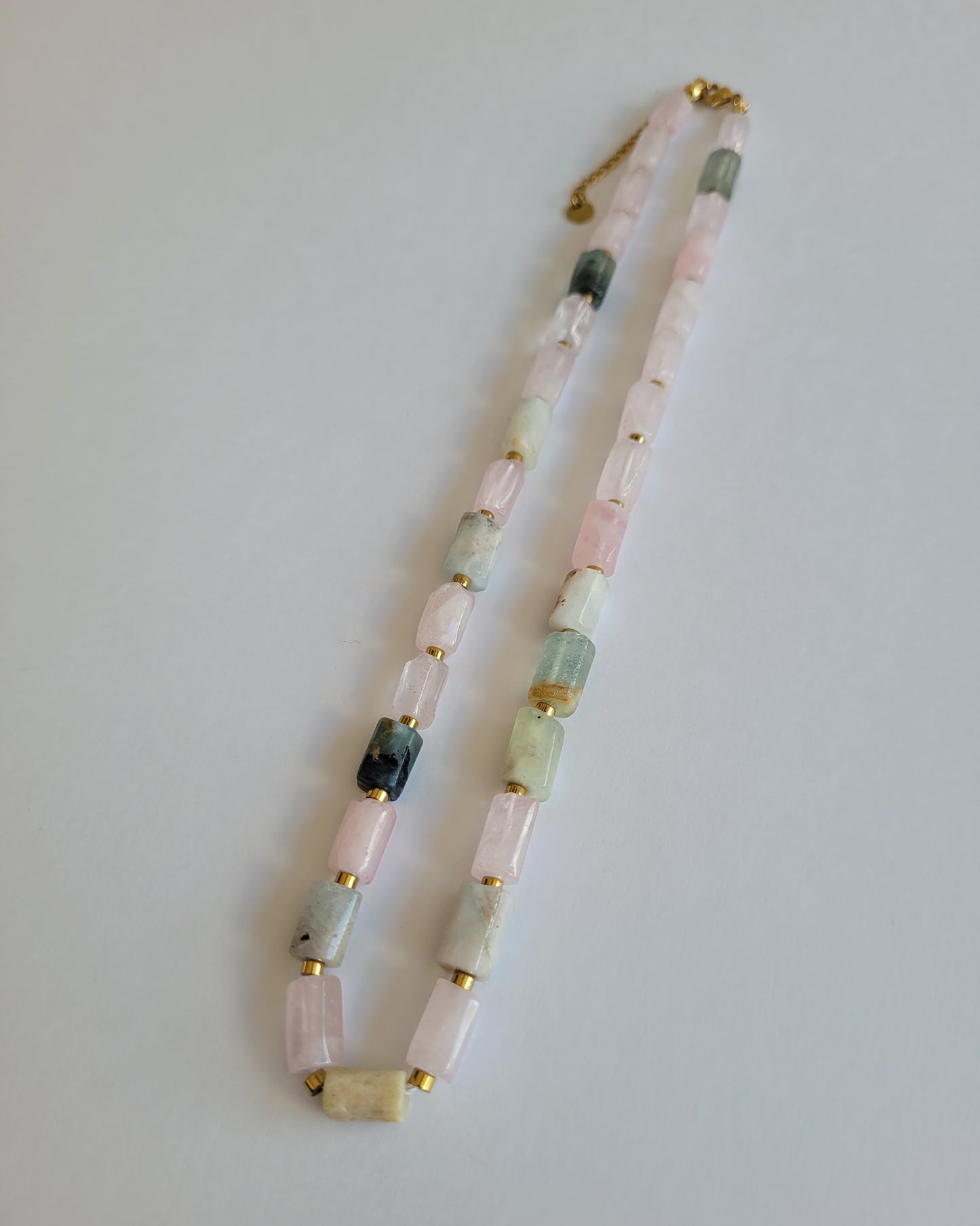colar pedras baguete rosé