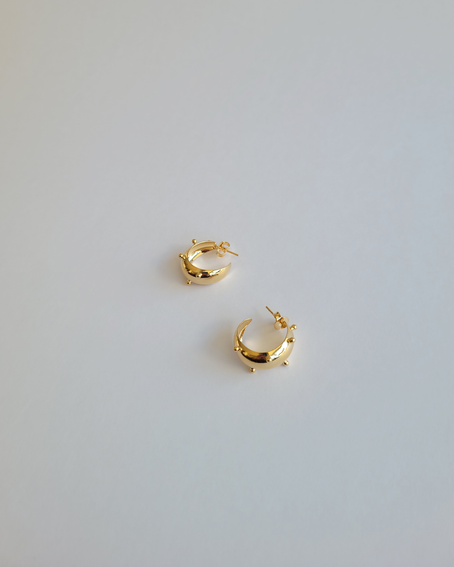 brinco argolinha spikes