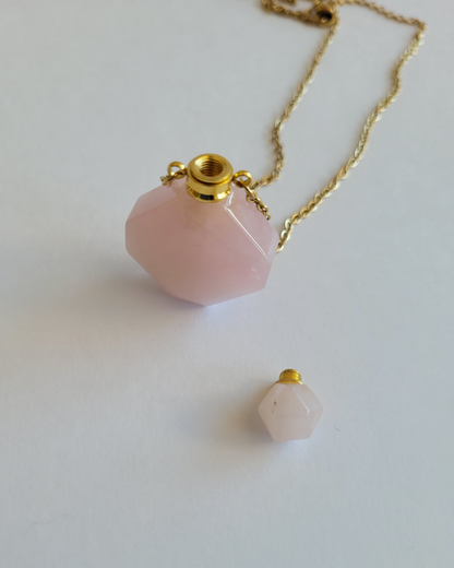 colar porta-cheiro rosé