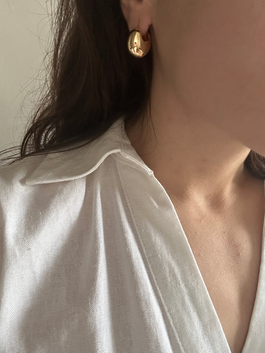 brinco bolinha dourado