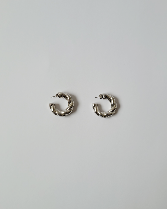 brinco argola torcida bold