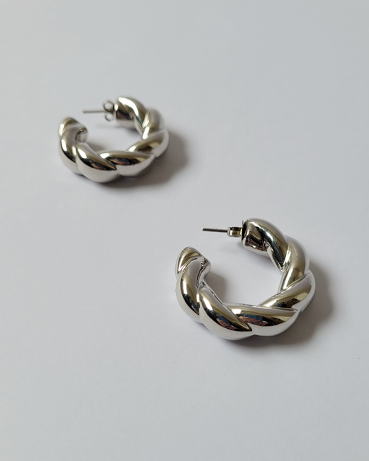 brinco argola torcida bold