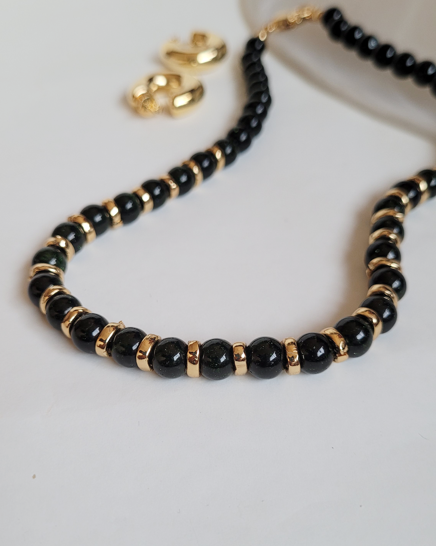 colar pedras naturais preto