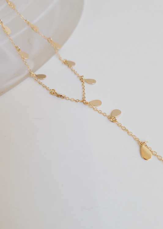 colar gravatinha gotas